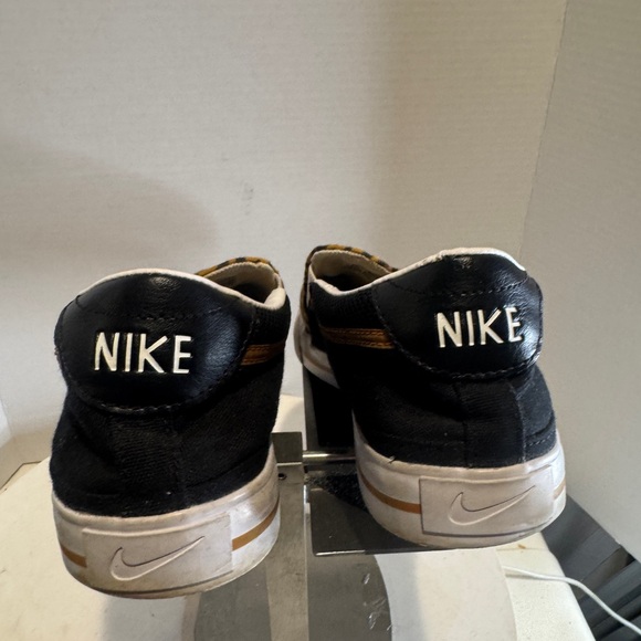 Nike Court Legacy Leopard women's Slip on Sneakers size 10 - Picture 4 of 6